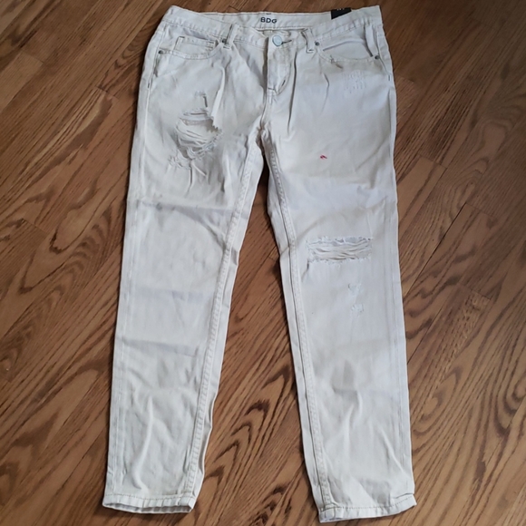 BDG Jeans Bdg Slim Boyfriend Cream Jeans Pants Size 26 Nwt Poshmark